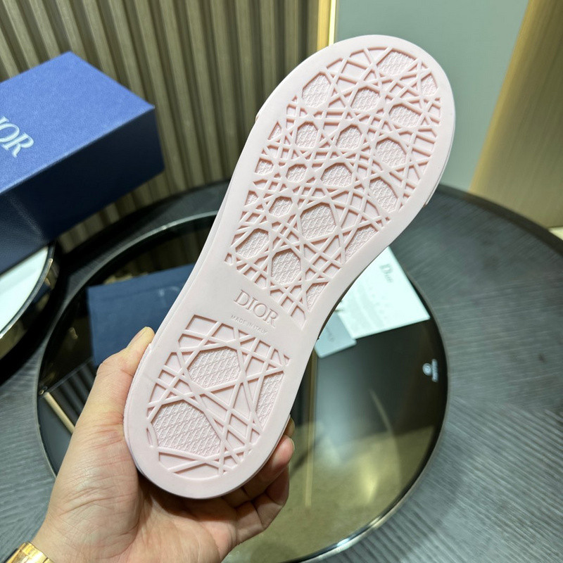 DR B33 SNEAKER