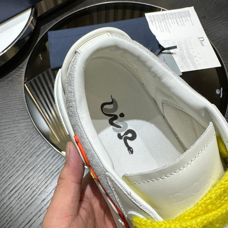 DR B33 SNEAKER