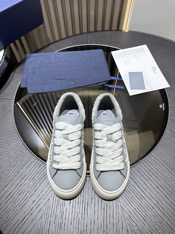 DR B33 SNEAKER
