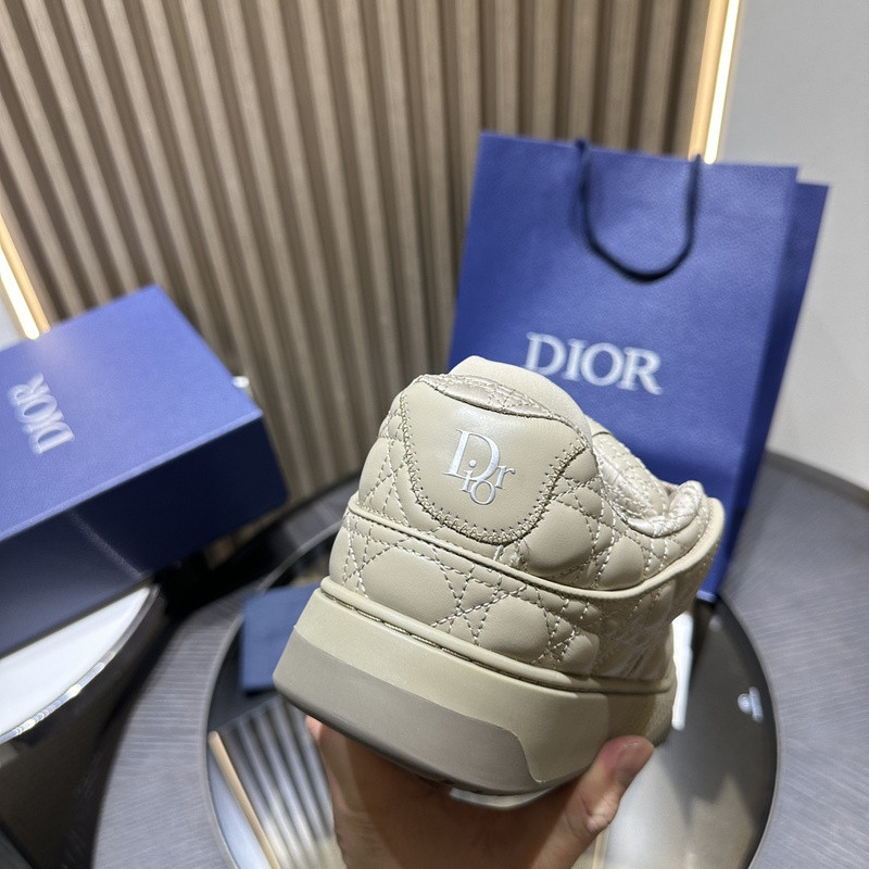 DR BS9 SNEAKER