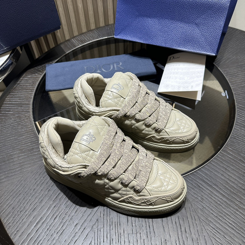 DR BS9 SNEAKER