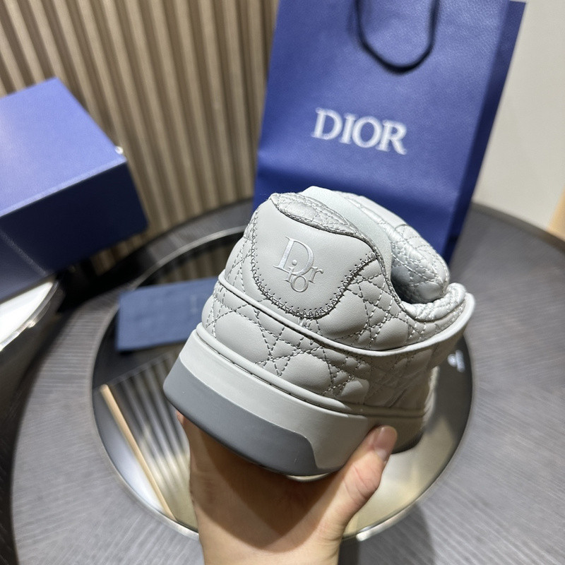 DR BS9 SNEAKER