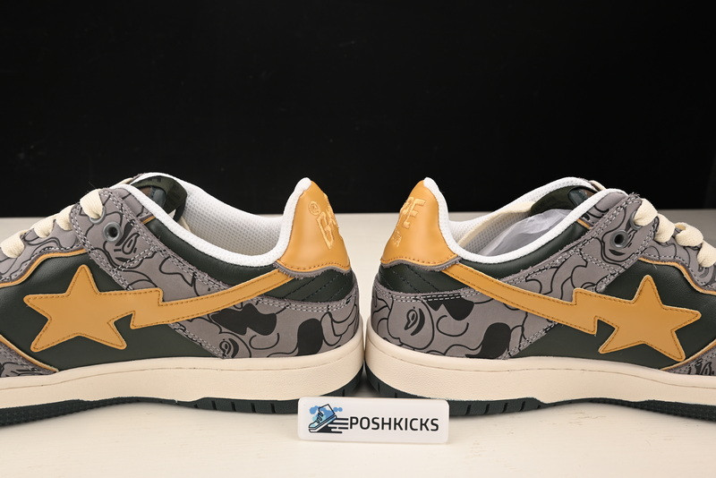 BAPE SNEAKERS