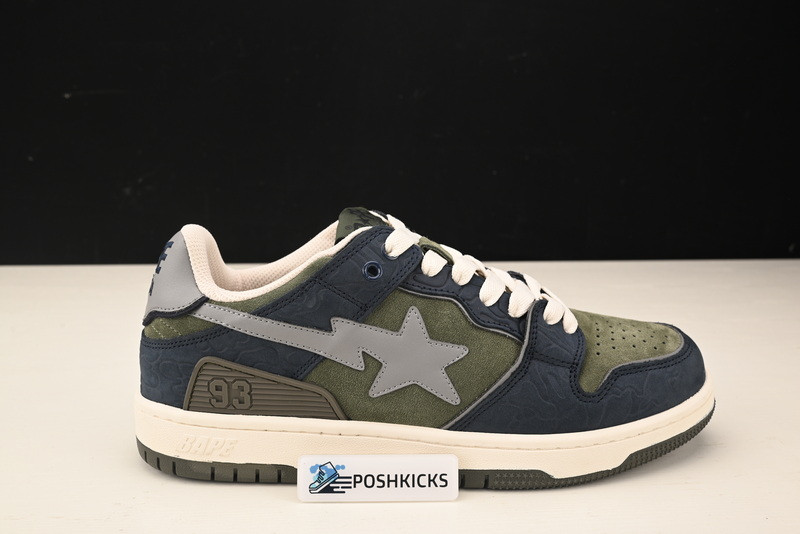 BAPE SNEAKERS