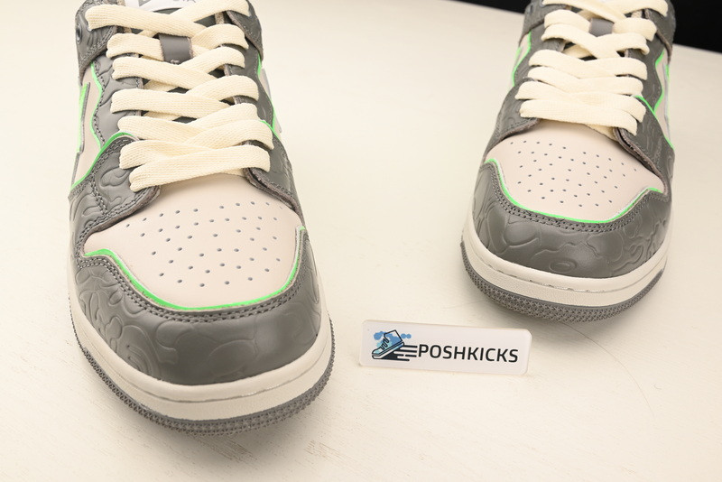 BAPE SNEAKERS