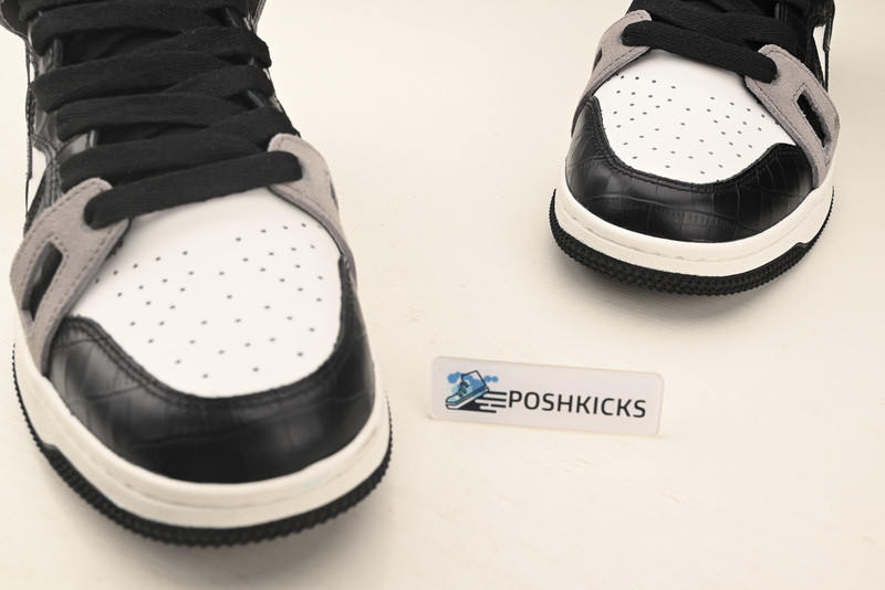 BAPE SNEAKERS