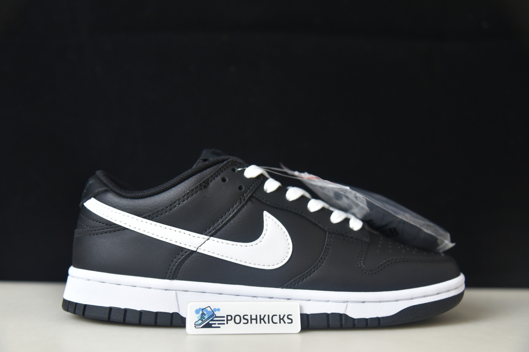 NIKE DUNK LOW