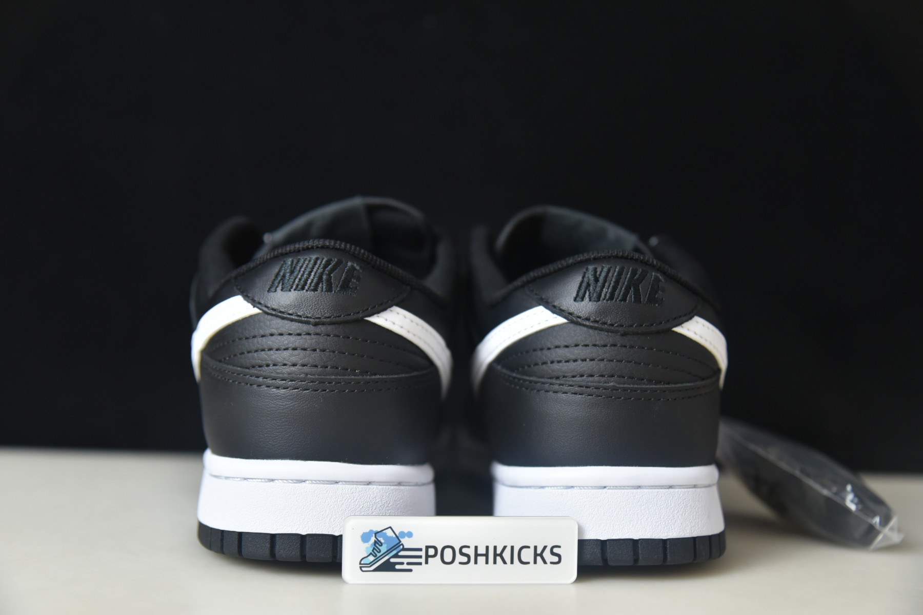 NIKE DUNK LOW