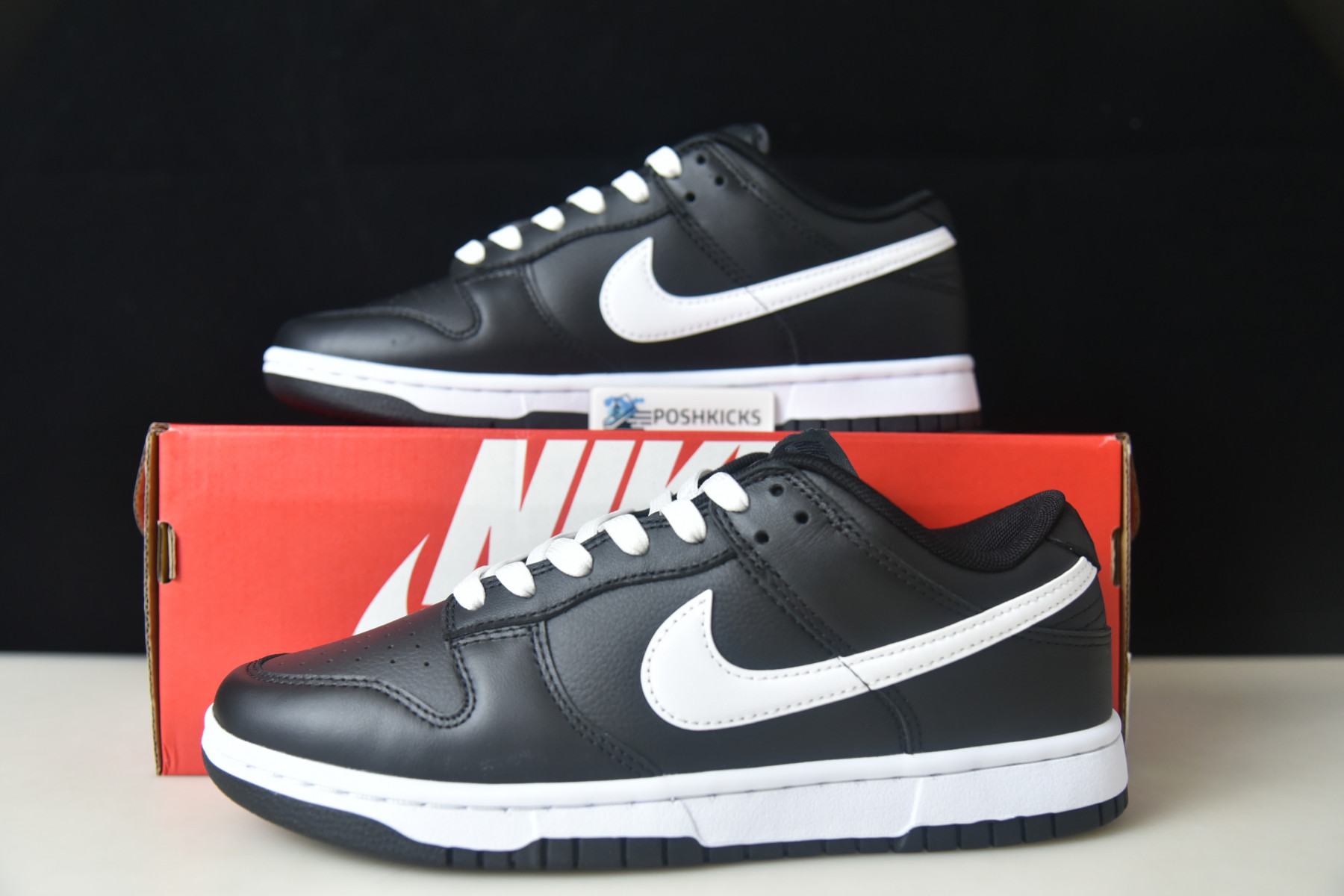 NIKE DUNK LOW
