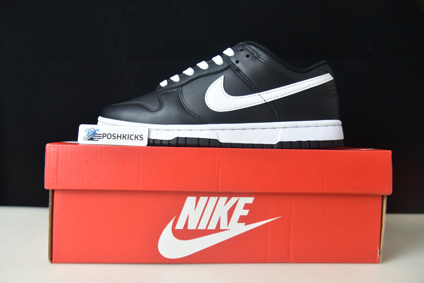 NIKE DUNK LOW