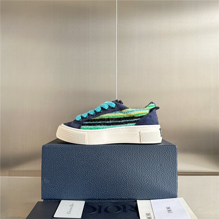 DR B33 SNEAKER