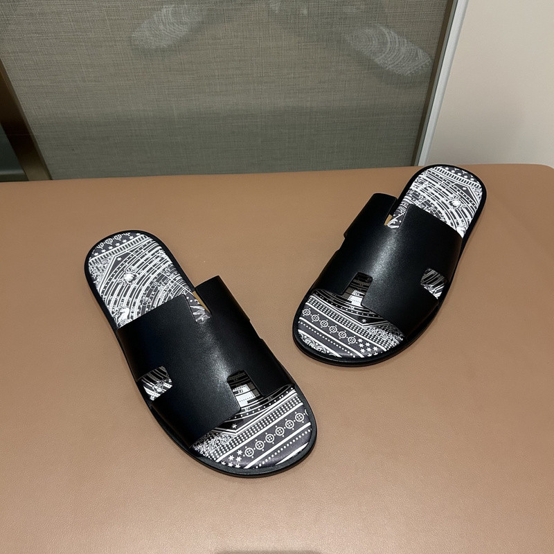H*rmes Sandals
