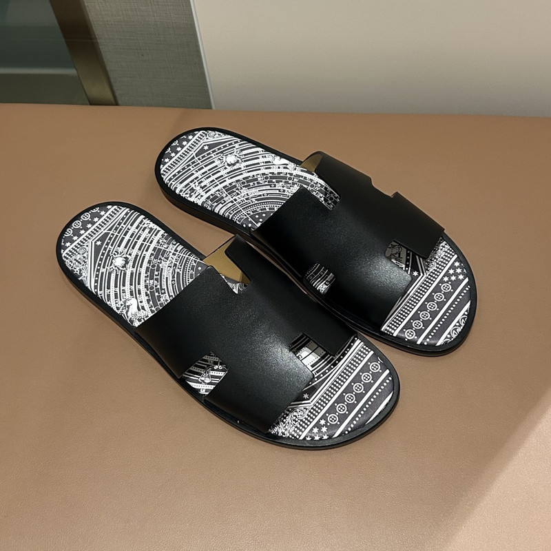 H*rmes Sandals