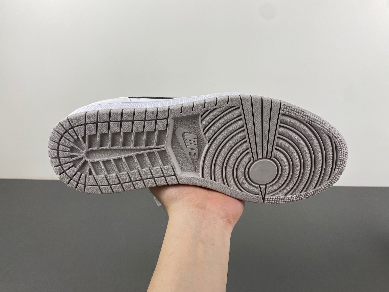 Air Jordan 1 Low