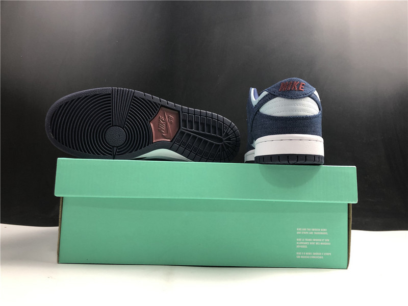Nike SB Dunk Low 854866-444
