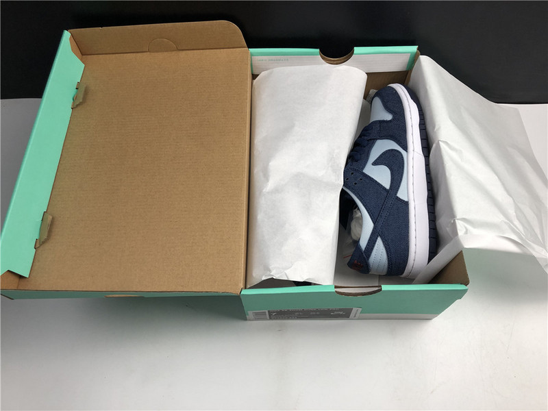 Nike SB Dunk Low 854866-444