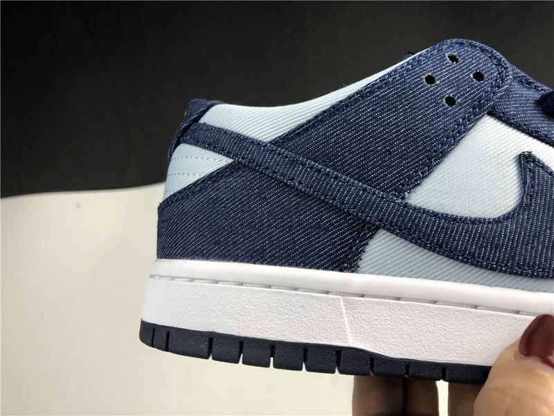 Nike SB Dunk Low 854866-444