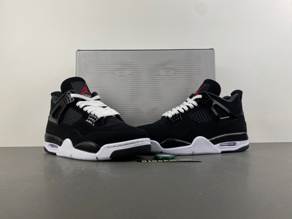 Air Jordan 4 Retro OG
