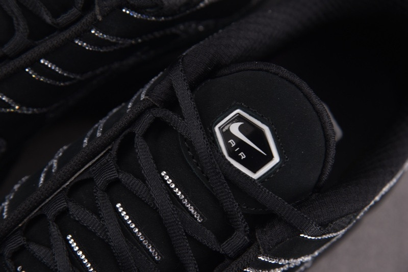 Swarovski x Nike Air Max Plus Moonlight FZ4237-001