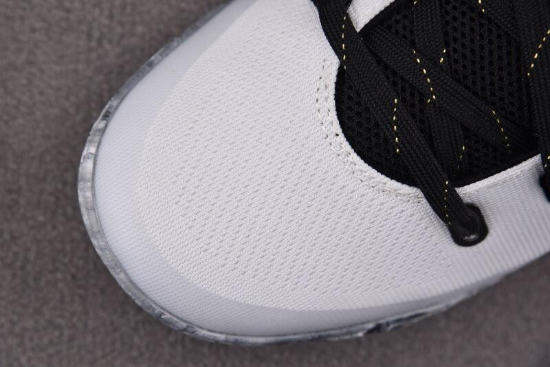 Nike Kobe 9 Elite Low EM Protro