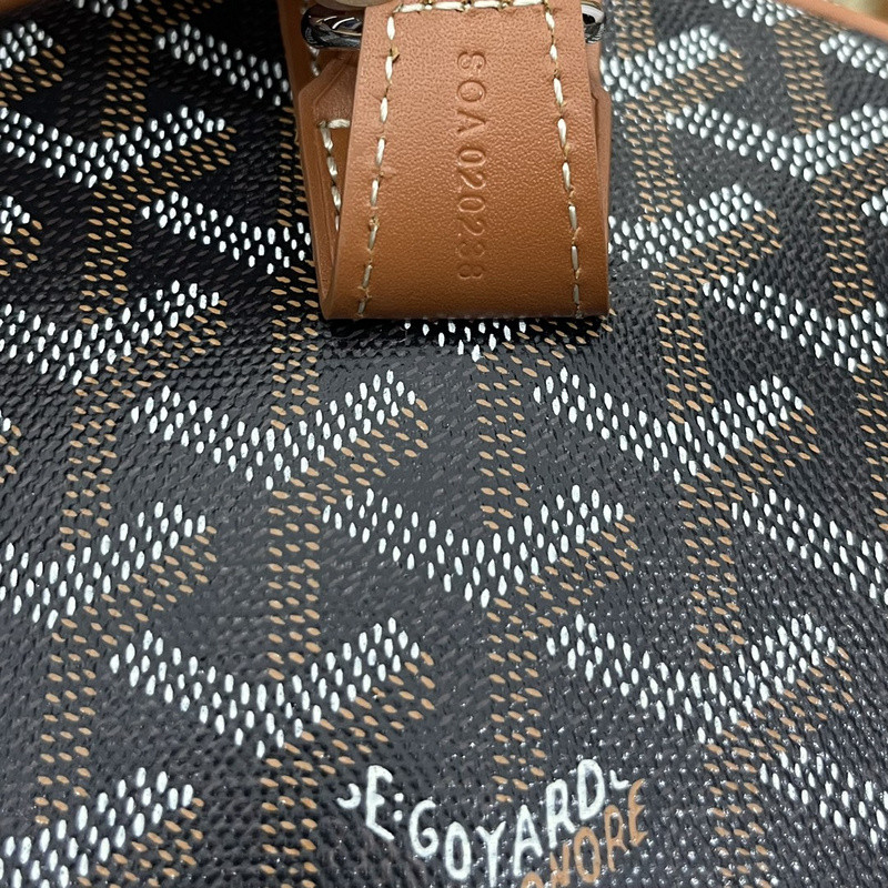 GOYARD Boston travel bag