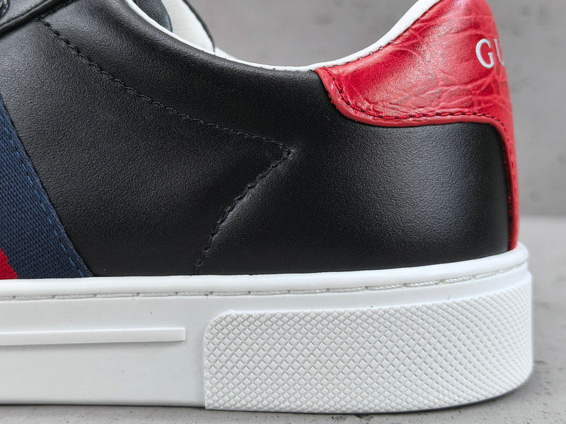 GUCCI ACE SNEAKERS