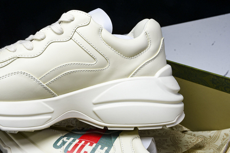 GUCCI SNEAKERS