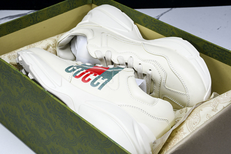 GUCCI SNEAKERS