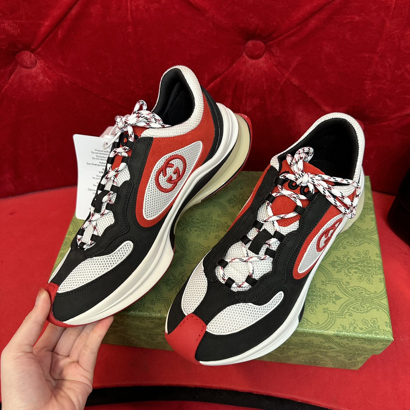 GUCC Run Lace-up Sneakers