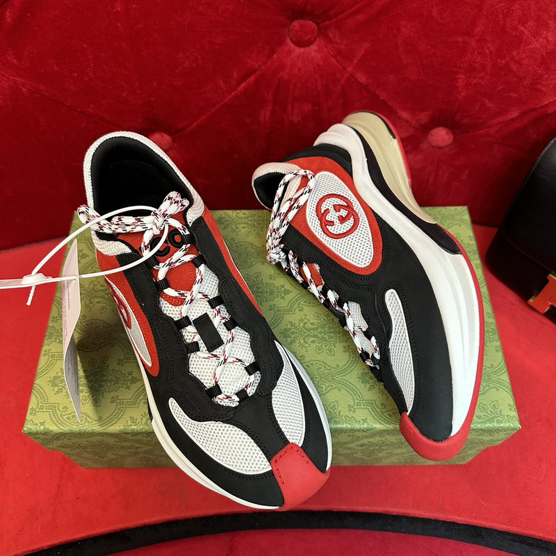 GUCC Run Lace-up Sneakers
