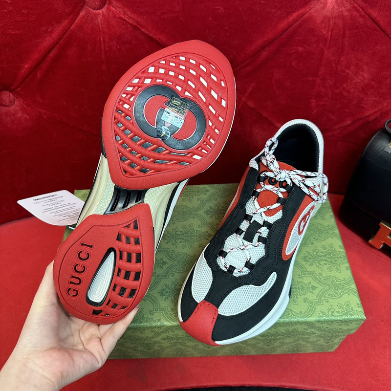 GUCC Run Lace-up Sneakers