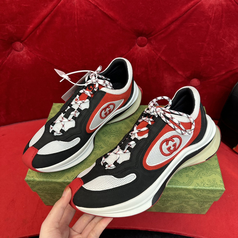 GUCC Run Lace-up Sneakers