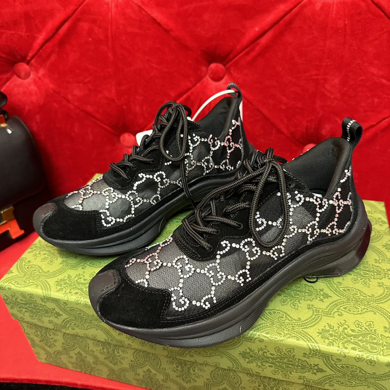 GUCC Run Lace-up Sneakers