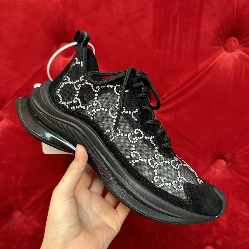 GUCC Run Lace-up Sneakers