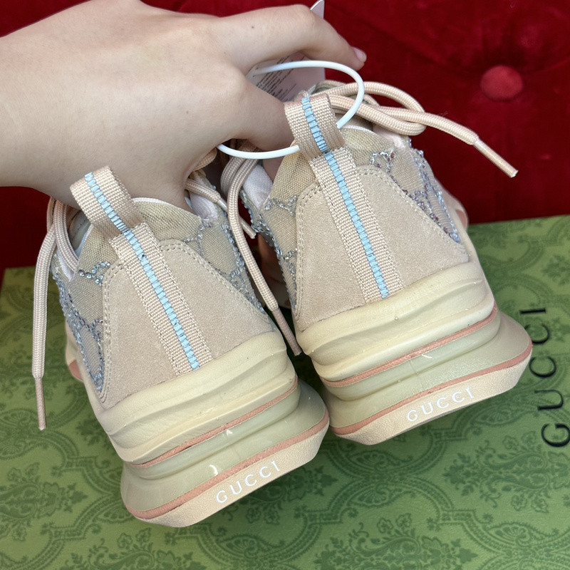 GUCC Run Lace-up Sneakers