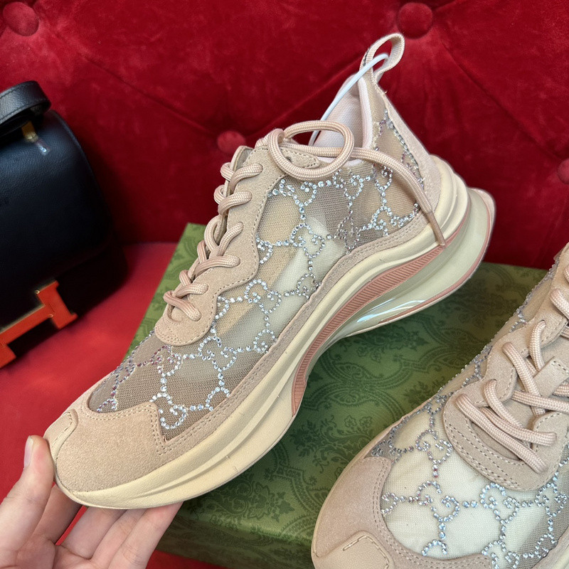 GUCC Run Lace-up Sneakers