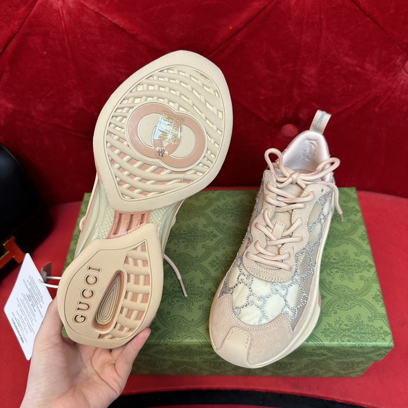 GUCC Run Lace-up Sneakers