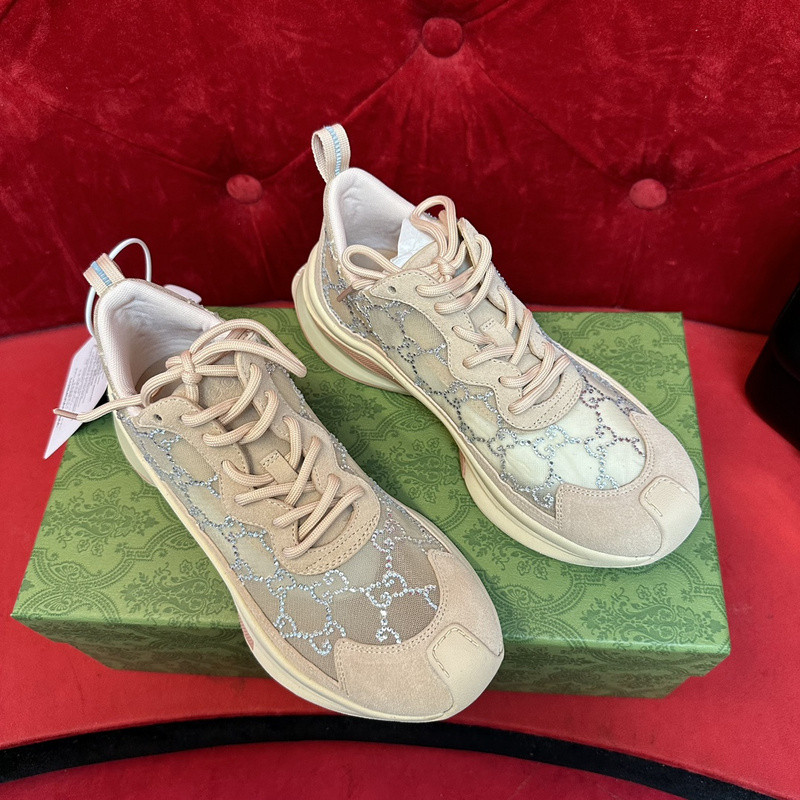 GUCC Run Lace-up Sneakers