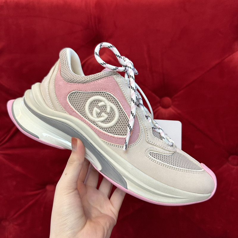 GUCC Run Lace-up Sneakers