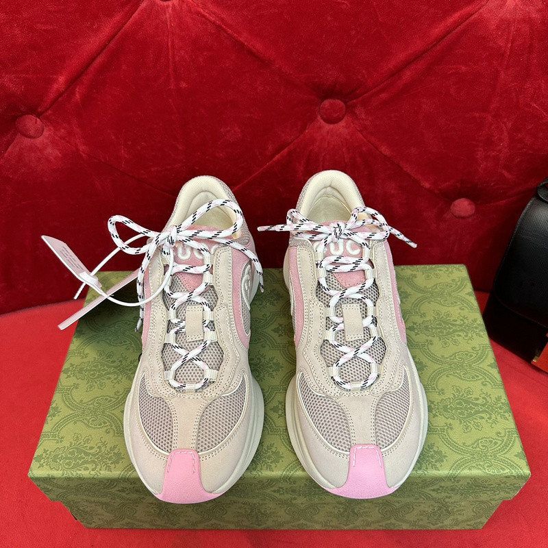 GUCC Run Lace-up Sneakers
