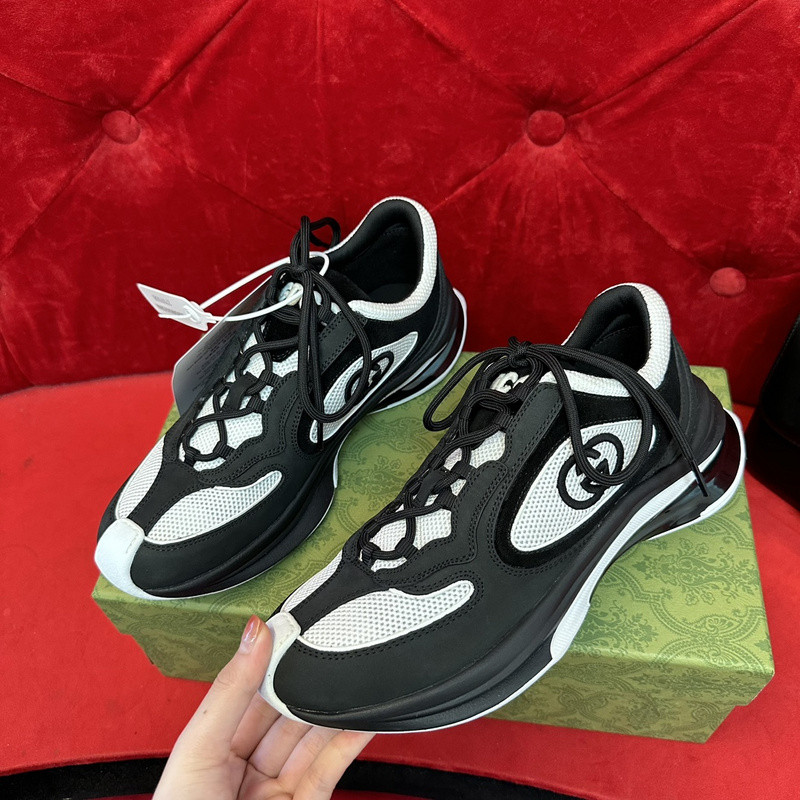 GUCC Run Lace-up Sneakers