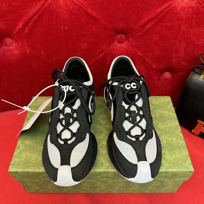 GUCC Run Lace-up Sneakers