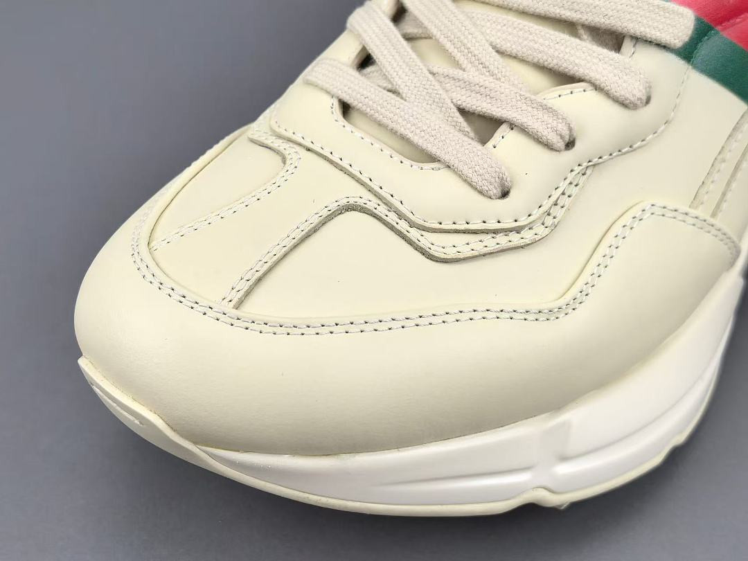 Gvc*1 SNEAKERS