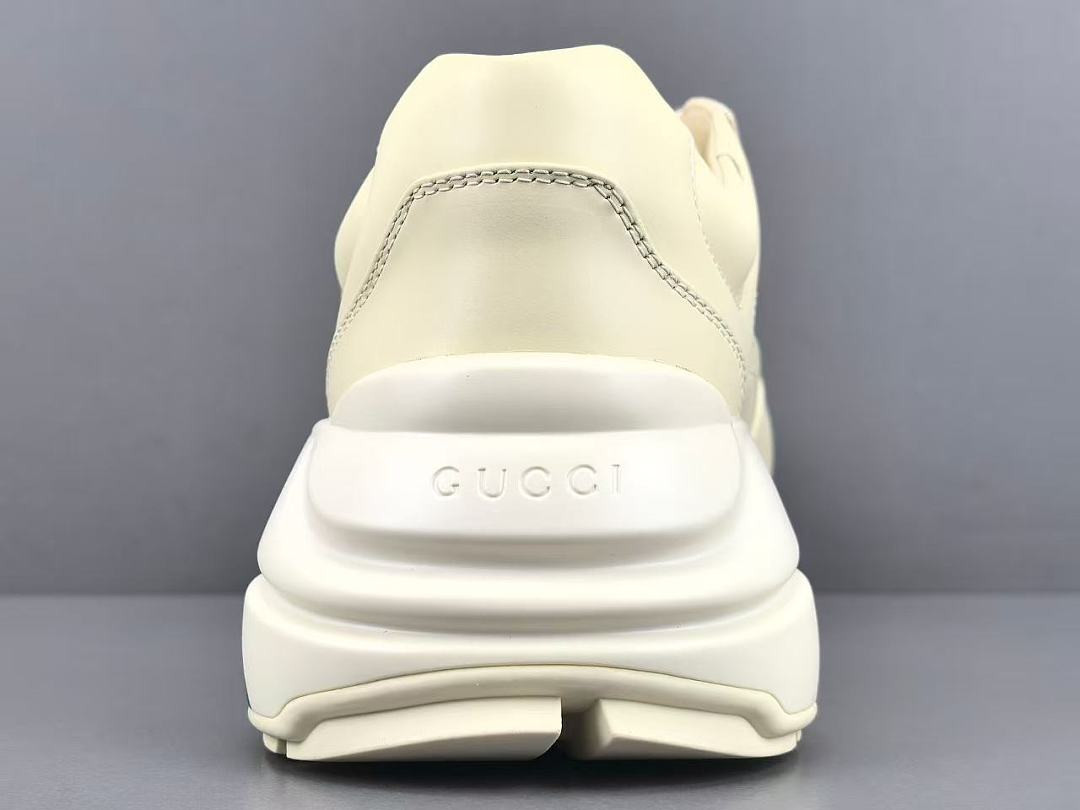 Gvc*1 SNEAKERS