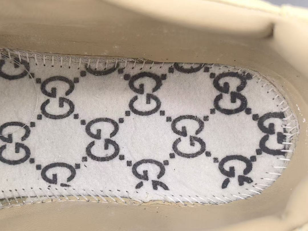 Gvc*1 SNEAKERS