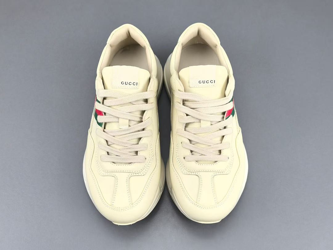 Gvc*1 SNEAKERS