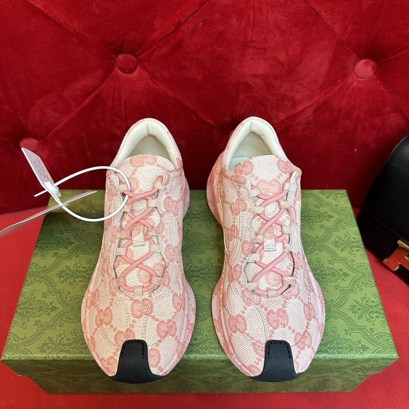 GUCC Run Lace-up Sneakers