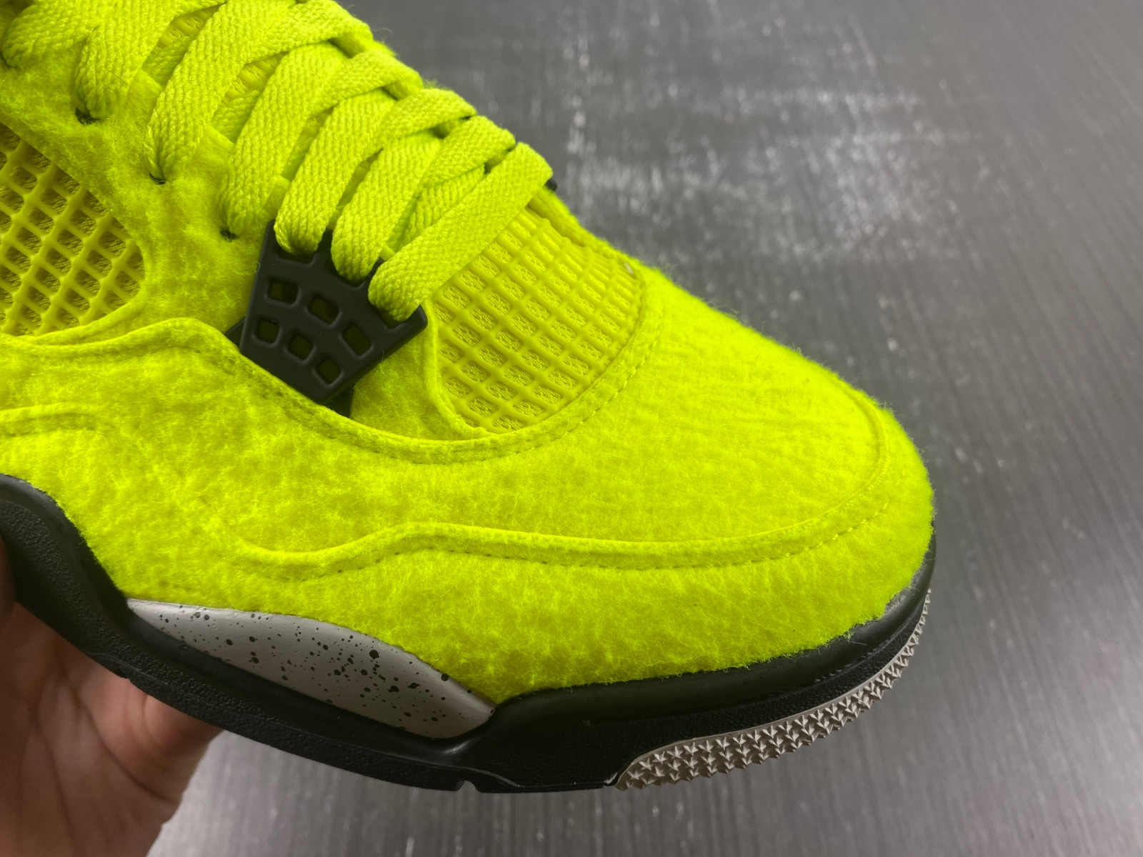 Air Jordan 4 Retro DV6773-700