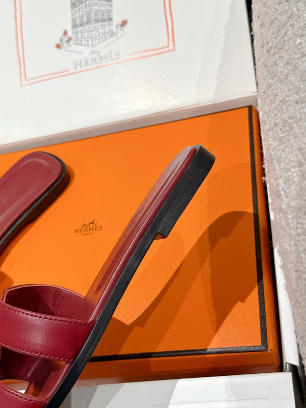 H*rmes Sandals