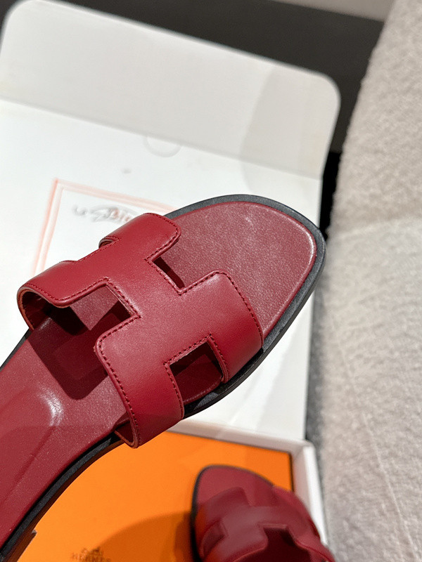 H*rmes Sandals